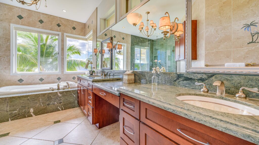 Punakea Loop Unit B Lahaina HI 96761 - bathroom